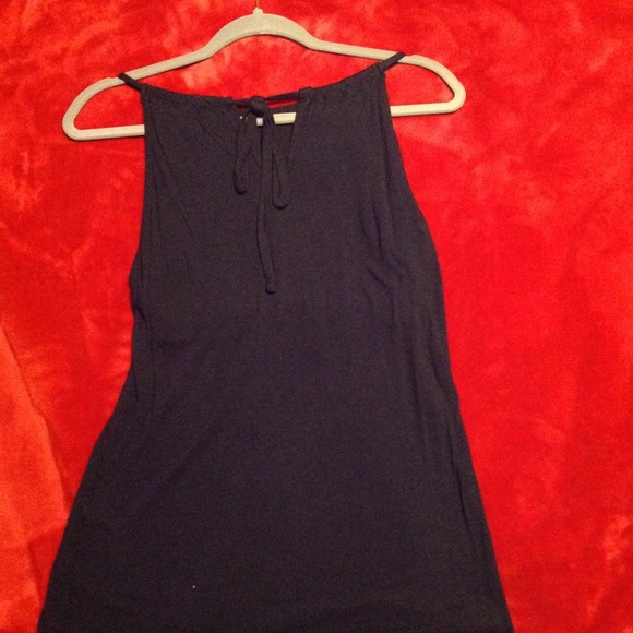 Top - Picture 2 of 2